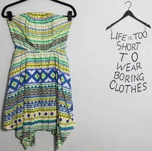 Gorgeous City Triangles handkerchief dress, M